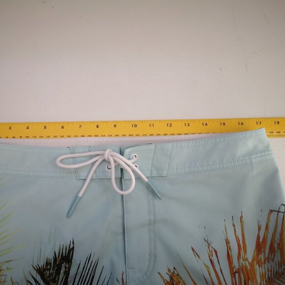 American Eagle Outfitters Men's Size Medium Palm Leaf Pattern Shorts - Picture 8 of 9